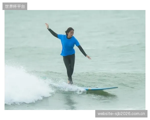海南万宁冲浪赛事的精彩瞬间NFT已上线，意在深化体育旅游的个性化数字体验消费